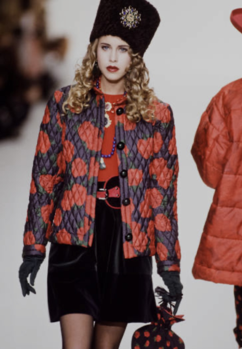 Autumn Winter 1994-1995 Yves Saint Laurent_10