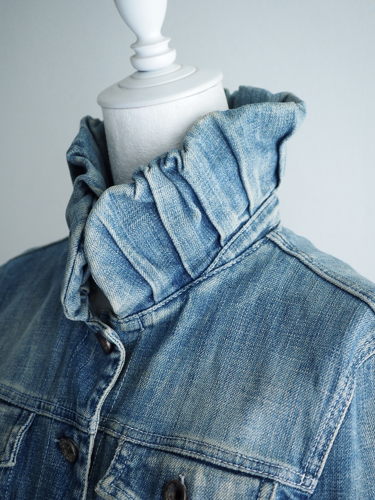 Late 1990s Armani Jeans_7