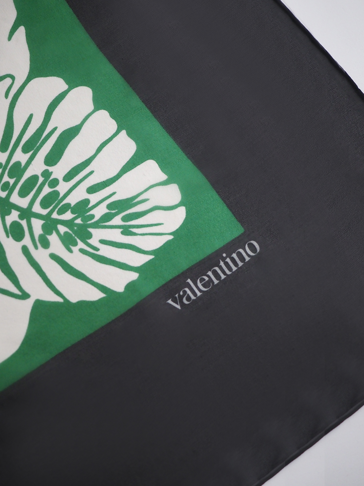 1990s Valentino Garavani_9