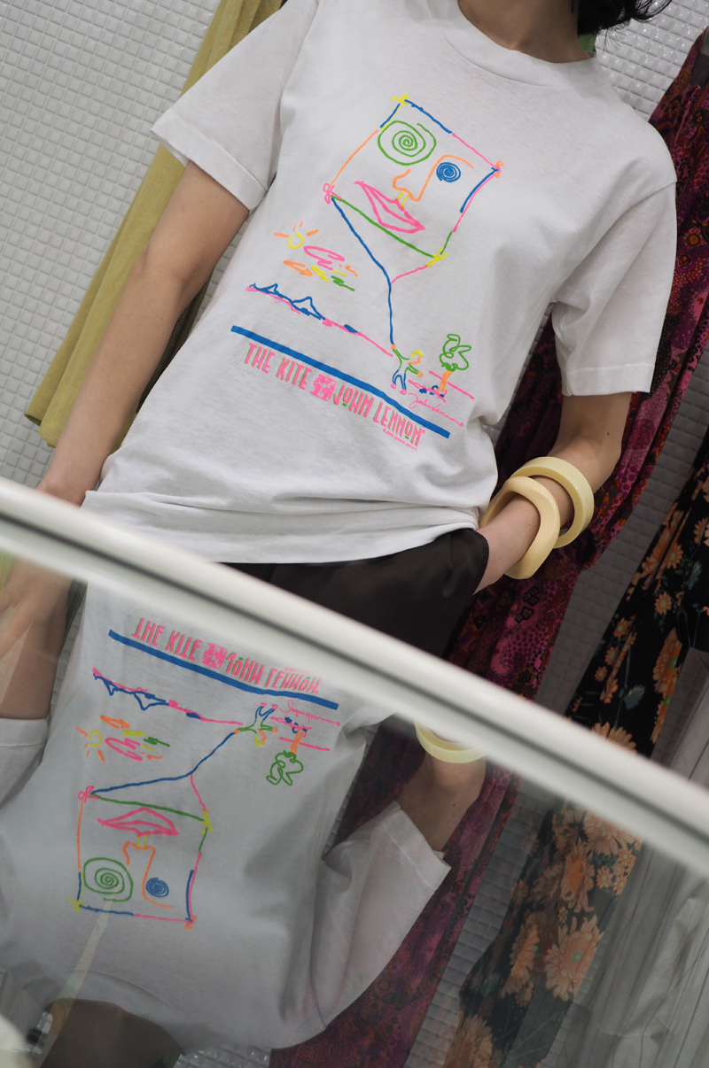 1980s Wearable T-shirt drawn by John Lennon_5