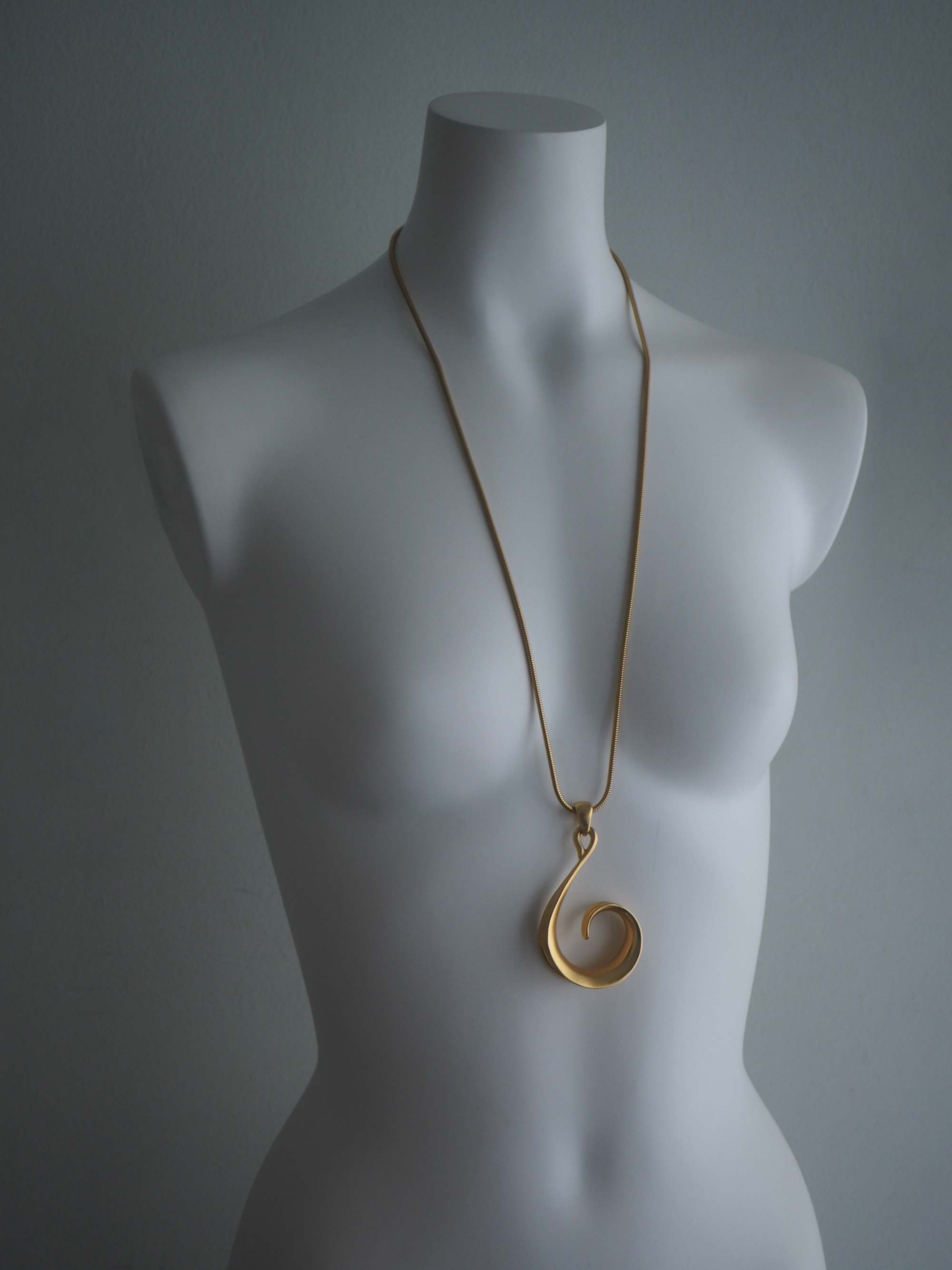 1980-90s Anne Klein_8